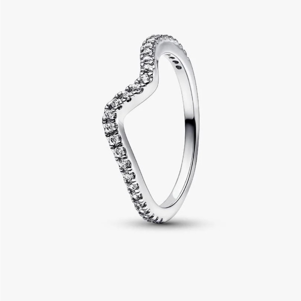 Pandora wave ring size 6 NWT